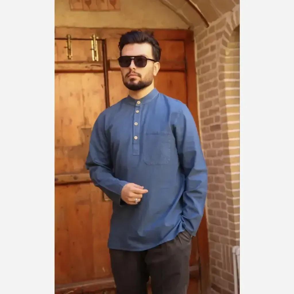 خرید اینترنتی قیمت پیراهن مردانه الیاف طبیعی 100 درصد پنبه مدل چهار دکمه رنگ آبی نفتی