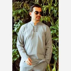 خرید اینترنتی قیمت پیراهن مردانه الیاف طبیعی 100 درصد پنبه مدل هشت دکمه رنگ فیلی