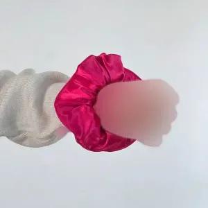کش موی زنانه اسکرانچی ساتن