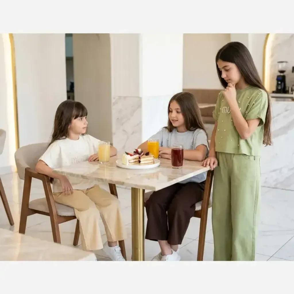 خرید اینترنتی قیمت تیشرت دخترانه طرح میو میو مرواریدی کراپ پنبه ترک اعلا رنگ سبز و طوسی