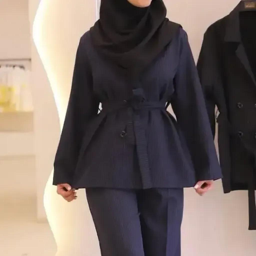 خرید اینترنتی قیمت کت شلوار زنانه دیپلمات پرشیا مدل خوشه رنگ مشکی طوسی سورمه ای