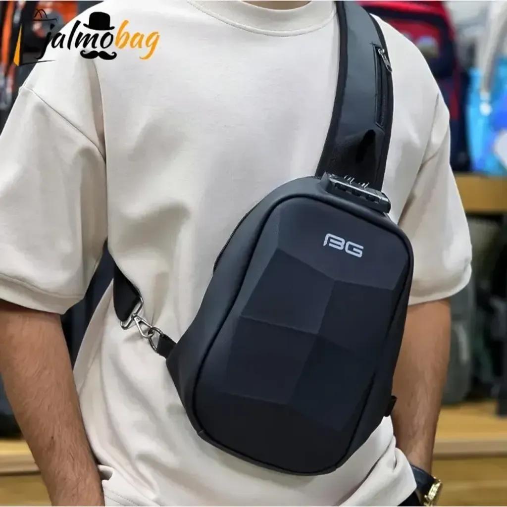 خرید اینترنتی قیمت بادی بگ هاردکیس سه بعدی بنج ضد آب مدل قفل دار مناسب آقایان و خانم ها