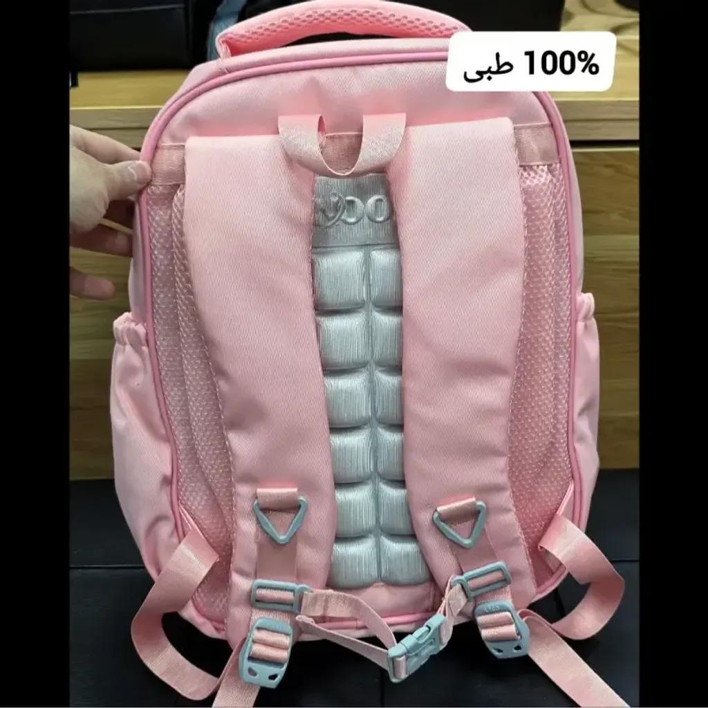 خرید اینترنتی قیمت کوله پشتی دخترانه کرومی ضد آب مناسب کلاس اول تا چهارم طبی و جادار