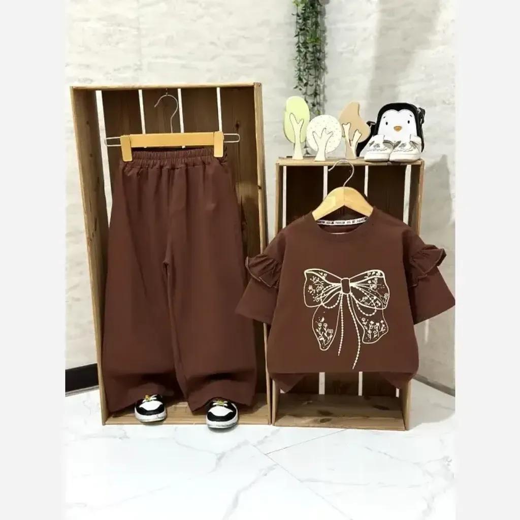 خرید اینترنتی قیمت ست لباس دخترانه طرح پاپیونی تیشرت و شلوار بگ پنبه لاکرا