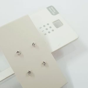 خرید اینترنتی پک دو جفتی گوشواره گلگوش نقره عیار 925 نگین دار کد 004