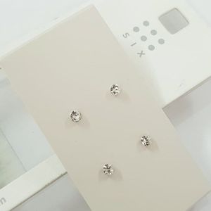 قیمت پک دو جفتی گوشواره گلگوش نقره عیار 925 نگین دار کد 004