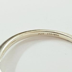 قیمت ارزان انگشتر نقره عیار 925 طرح پاپیون کار شده با سنگ زیرکنیا اصل ، کد 007