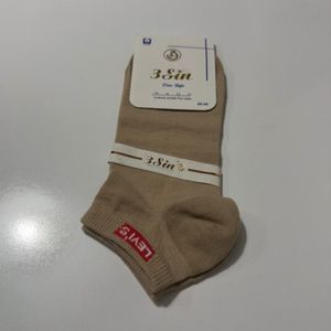 قیمت ارزان جوراب مردانه ساده به رنگ نسکافه‌ای با بسته‌بندی برند 3Spin و سایز 40 تا 44
