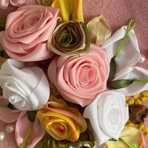مشخصات کیف لوازم آرایش رزهای آفتاب