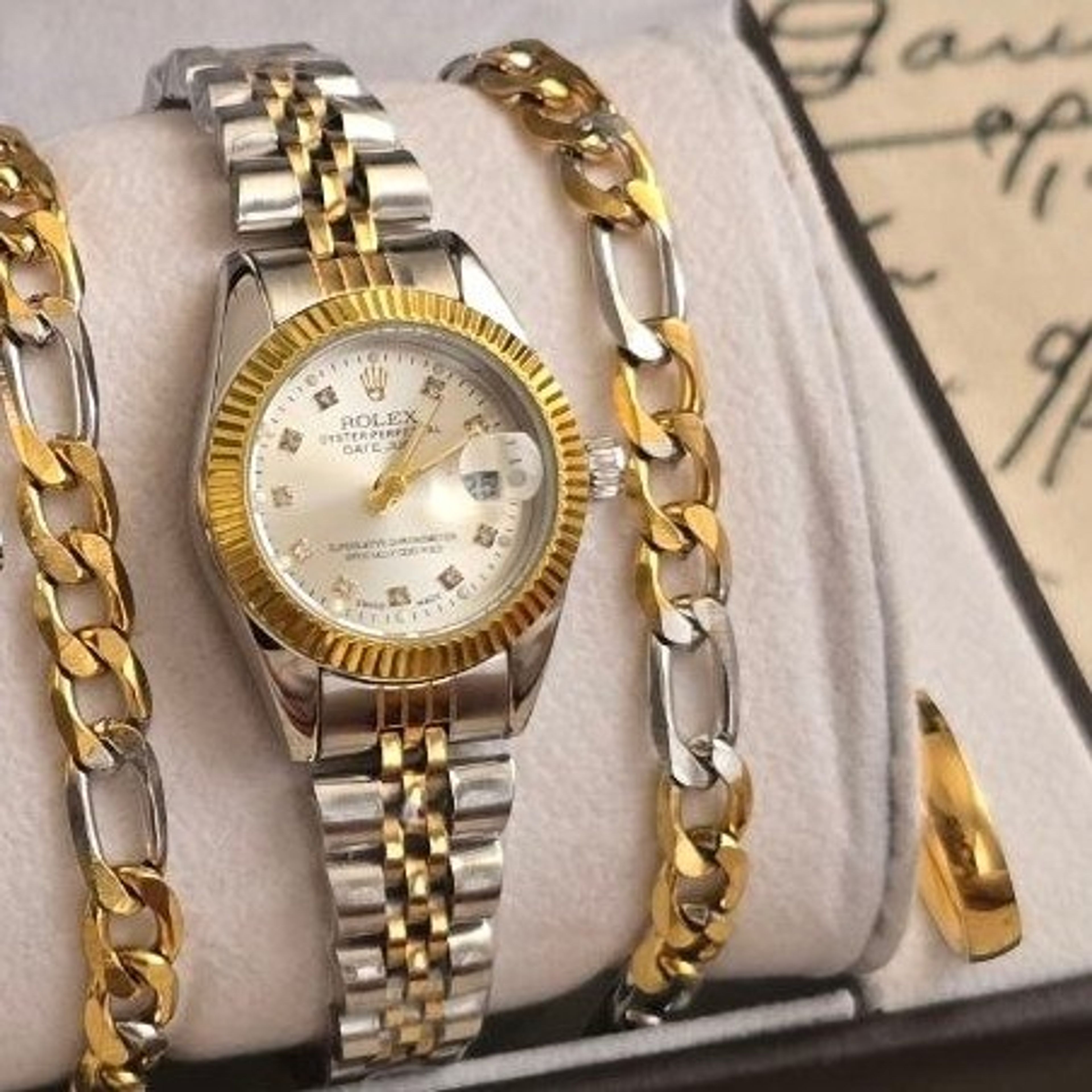 خرید آنلاین ساعت ست رولکس زنانه و مردانه Rolex با دستبند و انگشتر با ارسال رایگان