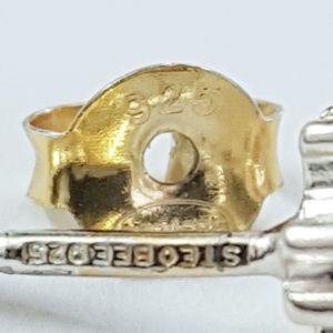 فروش اینترنتی گوشواره گلگوش نقره عیار 925 صلیب تمام نگین کار شده با سنگ زیرکنیا ، کد 049