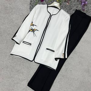 قیمت کت شلوار زنانه طرح پرستو