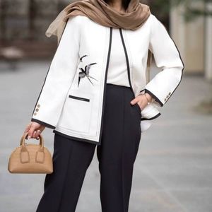کت شلوار زنانه طرح پرستو