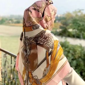 خرید اینترنتی روسری سیااسکارف پاییزه