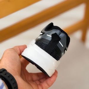 خرید اینترنتی قیمت کتانی بچگانه طرح نایک لژدار از BRQ کد 5070103