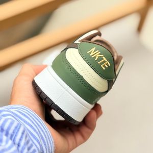 خرید اینترنتی قیمت ونس بزرگسال طرح نایک جردن آبرنگی از کندی کد 5063003