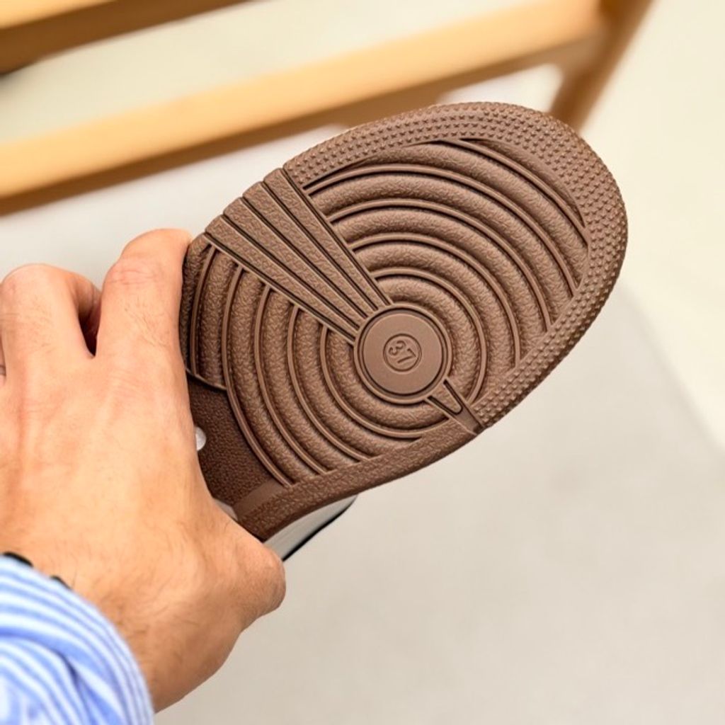خرید اینترنتی قیمت ونس بزرگسال طرح نایک جردن برزنتی از MA shoes کد 5063001