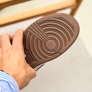 خرید اینترنتی قیمت ونس بزرگسال طرح نایک جردن برزنتی از MA shoes کد 5063001