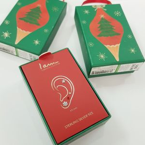 خرید آنلاین پک کادویی گوشواره گلگوش و پیرسینگ نقره عیار 925 ، نگین دار ، کد 077