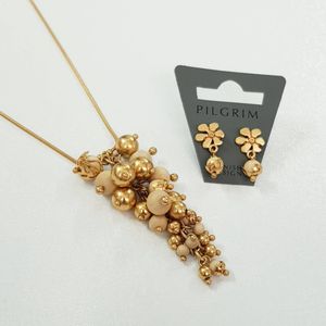 خرید انلاین نیم ست گردنبند و گوشواره انگوری کار شده با چوب ، برند Pilgrim