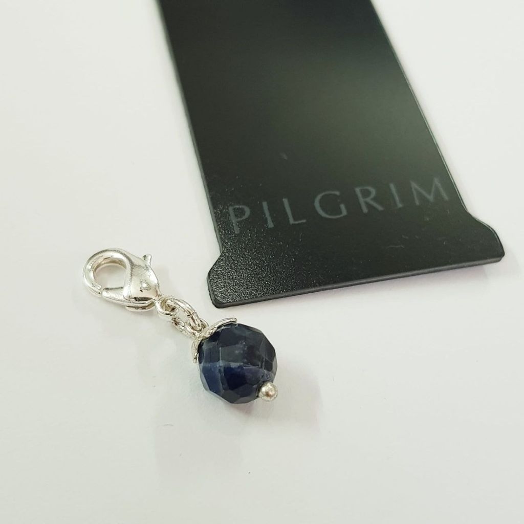 قیمت ارزان آویز چند کاره نقره ای آویز سنگ لاجورد آبی اصل ,برند Pilgrim