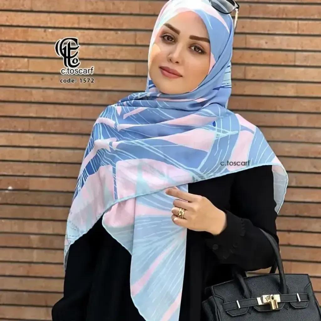 خرید اینترنتی قیمت روسری نخی کاستوم سیتو قواره بزرگ طرح آوان 140 سانتیمتر دور دوخت لیز نیست