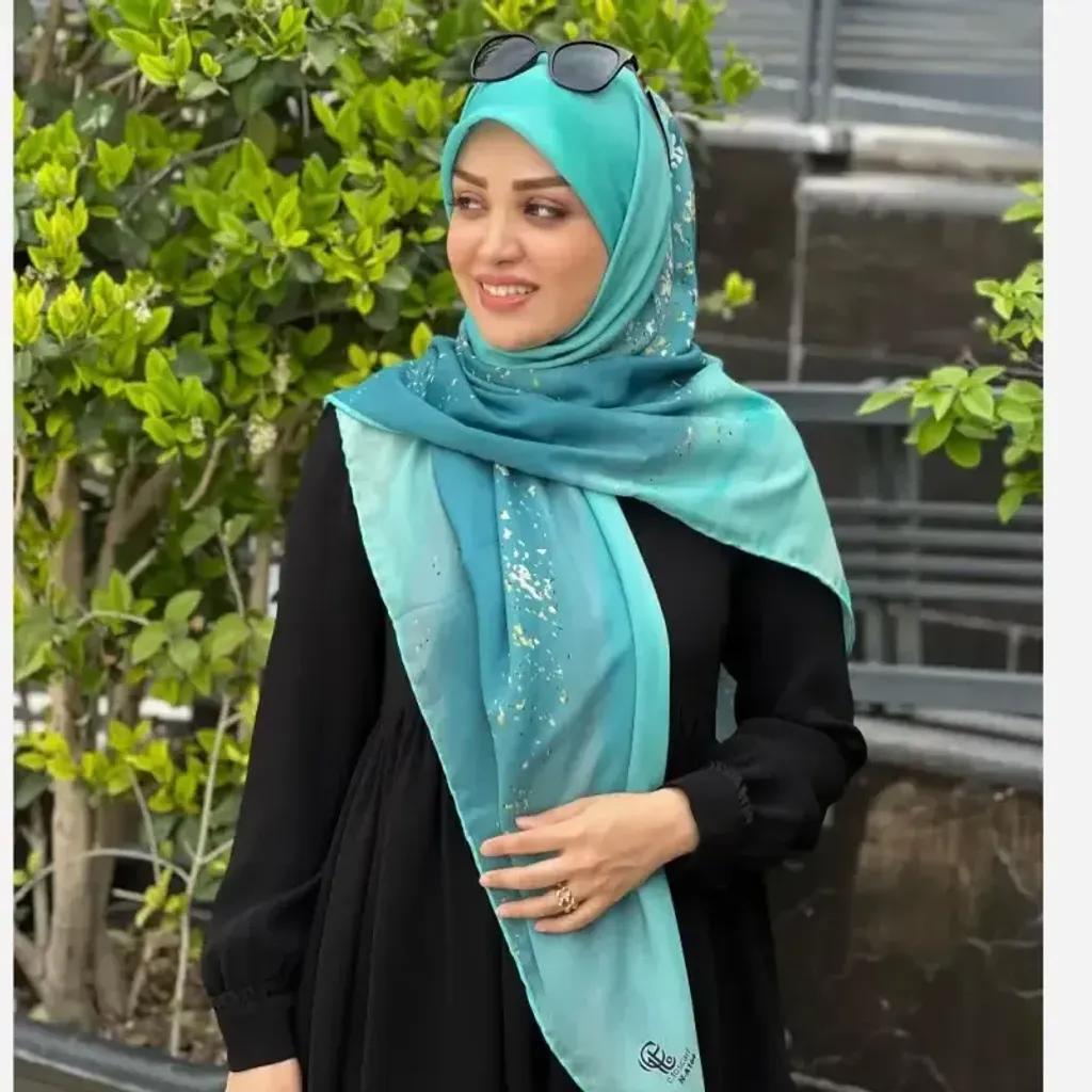 خرید اینترنتی قیمت روسری نخی کاستوم طرح رزین فیروزه قواره بزرگ 140 سانت چرخ دوز
