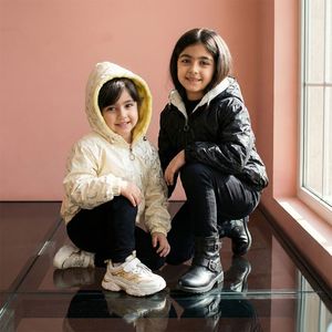 سویشرت سلیکونی دخترانه حروف انگلیسی کد 11088