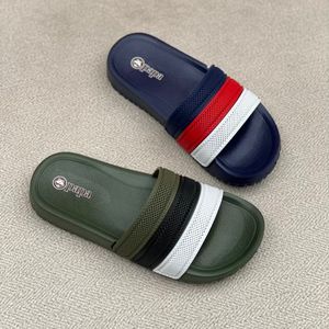 خرید اینترنتی قیمت دمپایی بچگانه پاپا طرح مونیخ کد G1D 5021502