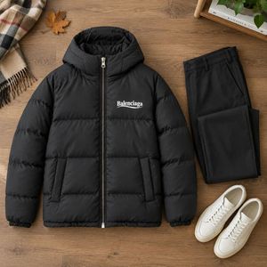 خرید انلاین کاپشن ضد آب داخل پشمی Balenciagaمشکی