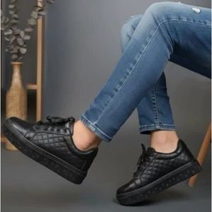 کفش کتونی اسپرت مدل شنل