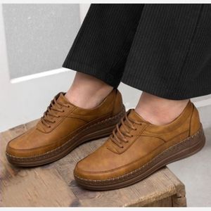 خرید اینترنتی قیمت کفش زنانه روزمره مدل پرستو رنگ عسلی