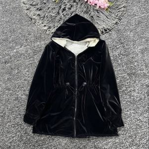 فروش اینترنتی کاپشن زنانه و دخترانه طرح هستی