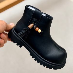خرید اینترنتی قیمت بوت بچگانه چرمی طرح min منگوله از murche کد 5070601