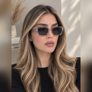 عینک آفتابی فرم شفاف
