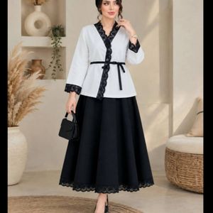 فروش اینترنتی ست کت دامن مجلسی مادام☘☘