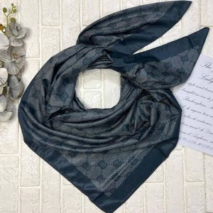 روسری ابریشم توییل قواره بزرگ