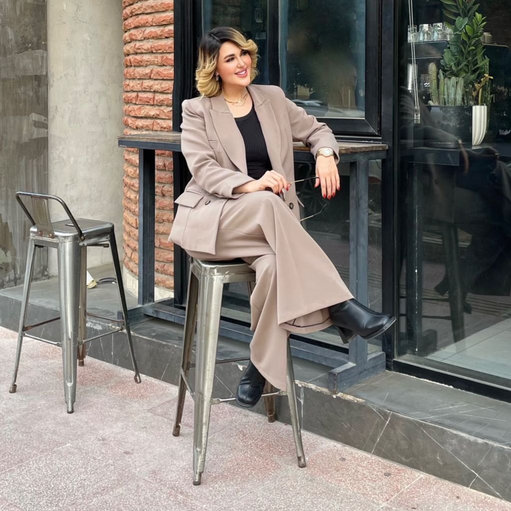 خرید اینترنتی ست کت و شلوار زنانه مدل ژیوانا کالکشن فروزان نریمیسا