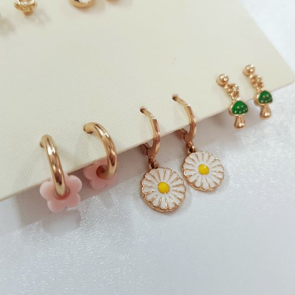 پک نه جفتی اقتصادی گوشواره و گلگوش طلایی ، در مدل های مختلف