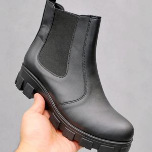 نیم بوت زنانه و دخترانه مدل بغل کش زیره پیو درجه یک
