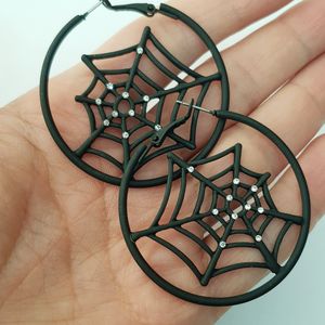 خرید اینترنتی گوشواره هالووینی مدل تار عنکبوت