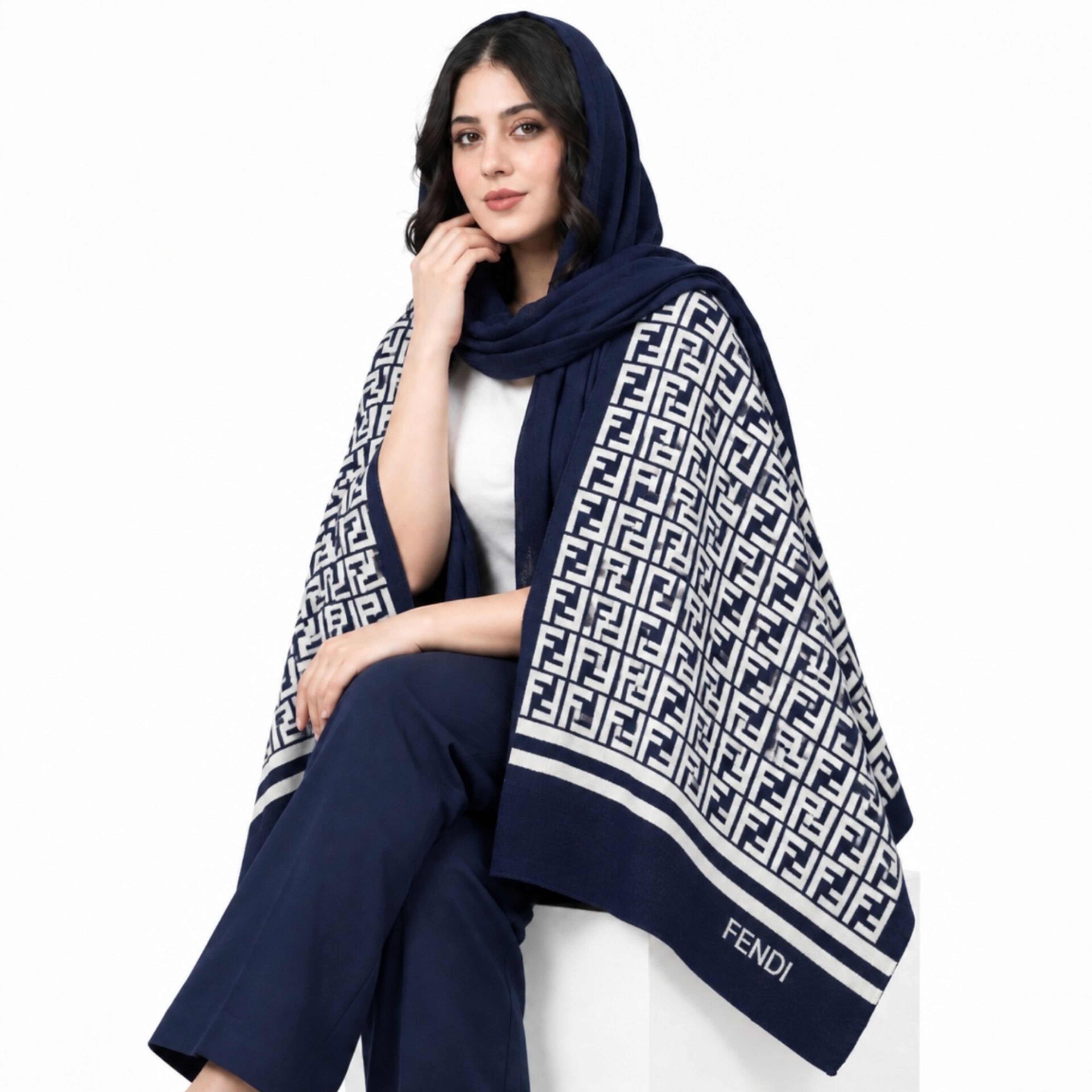 خرید اینترنتی قیمت شال رودوشی بافت زنانه مستر کوالتی طرح فندی FENDI