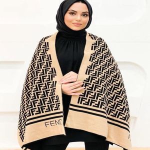 خرید اینترنتی قیمت شال رودوشی بافت زنانه مستر کوالتی طرح فندی FENDI