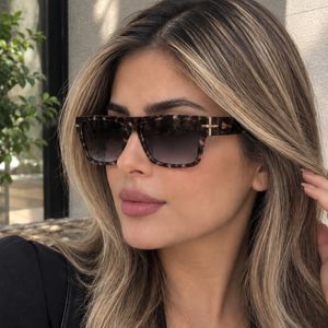 خرید انلاین عینک آفتابی پلنگی پاییزه