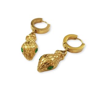 خرید اینترنتی گوشواره استیل طلایی آویز مار ، کار فوق‌العاده زیبا و درخشان پر از جزییات
