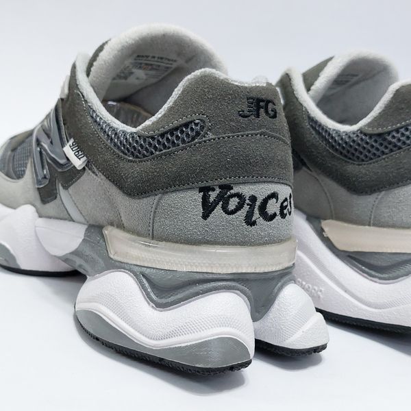 کتانی پرطرفدار و همیشه ترند نیوبالانس 9060 New balance طوسی سیر