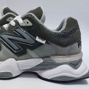 خرید انلاین کتانی پرطرفدار و همیشه ترند نیوبالانس 9060 New balance طوسی سیر