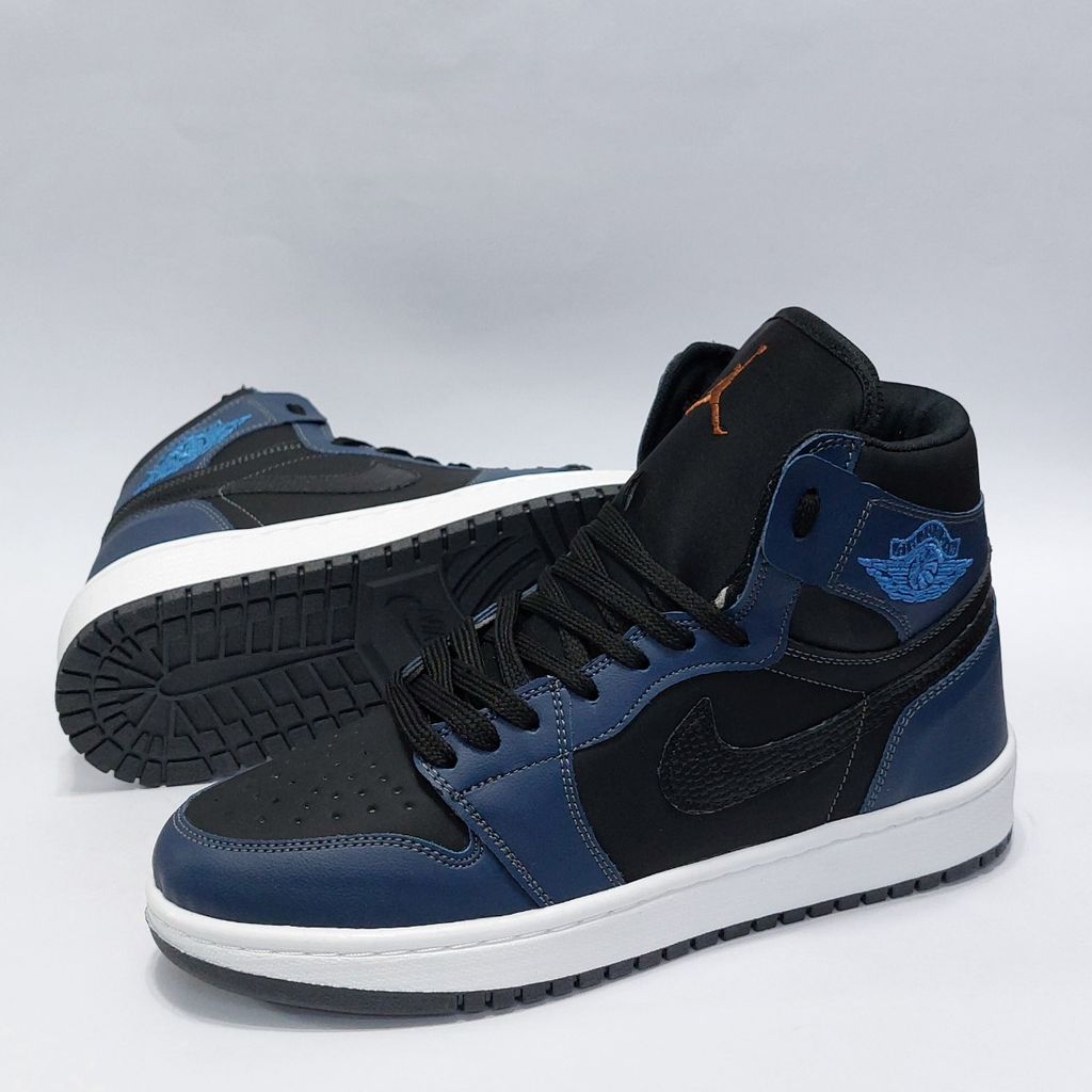 قیمت کتانی ساقدار نایک جردن وان جدید بلک فیش Nike Jordan one Black Fish