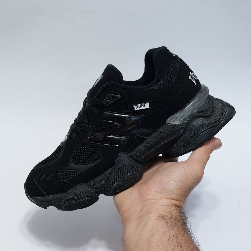 قیمت ارزان کتانی پرطرفدار و همیشه ترند نیوبالانس 9060 New balance مشکی تمام