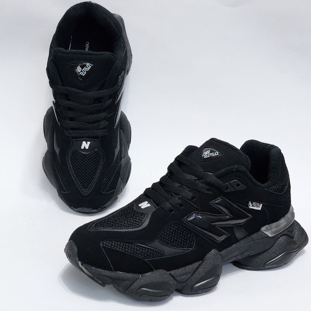 قیمت کتانی پرطرفدار و همیشه ترند نیوبالانس 9060 New balance مشکی تمام